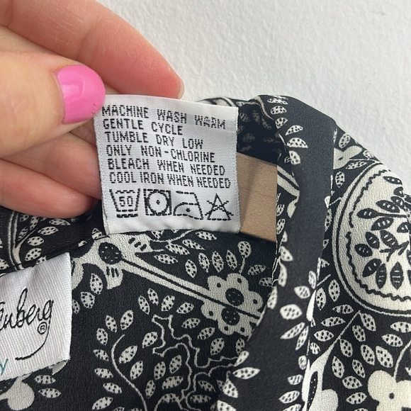 Diane Von Furstenberg Paisley Black White Button Up Top Womens Size 1x/2x - Picture 10 of 10